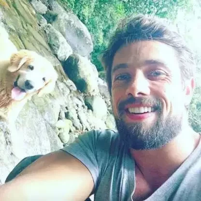 Saiba como estão atualmente os galãs que arrancaram suspiros na TV  - imagem 23077