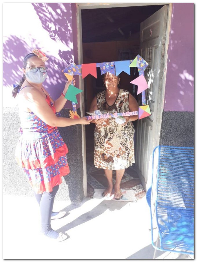 SEMTAC realiza festa junina para o Grupo da Melhor Idade  - Imagem 5