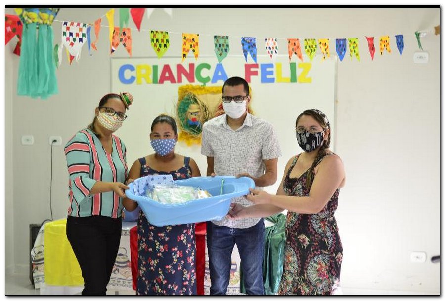 SEMTAC realiza entrega de enxovais - Imagem 2