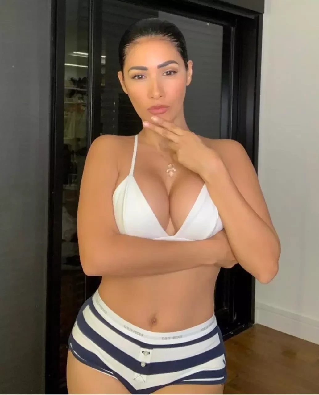 10 vezes que Simaria quebrou a internet com suas fotos sensuais - imagem 23145