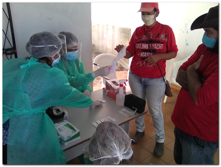 Gestão distribui máscaras para profissionais da limpeza e realiza testagem em agentes de endemias - Imagem 13