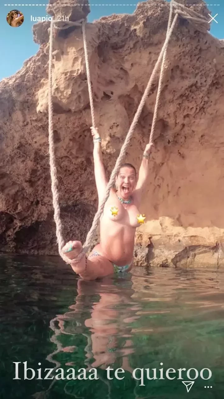Luana Piovani faz topless e abre espacate em fotos ousadas em Ibiza  - imagem 24719