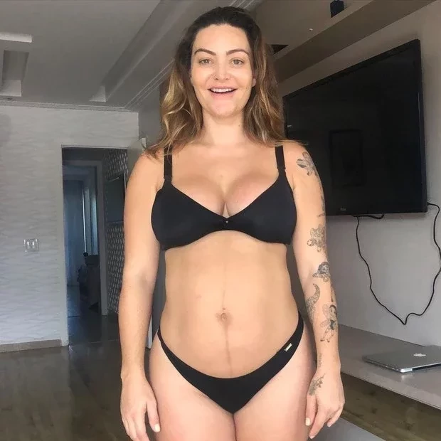 Laura Keller posa nove dias após o parto: 'Sem filtro e sem edição' - imagem 24802