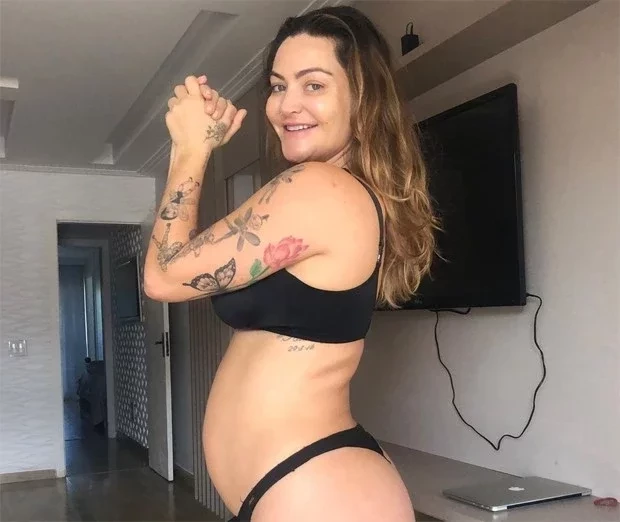 Laura Keller posa nove dias após o parto: 'Sem filtro e sem edição' - imagem 24801