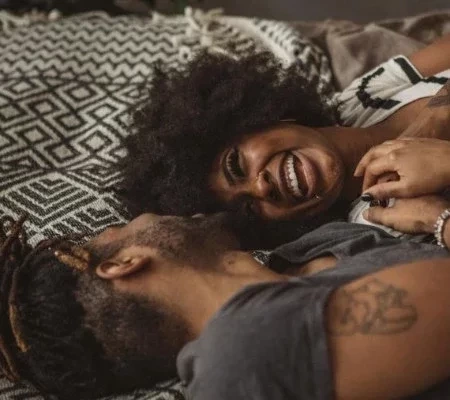 Confira 5 papos que todo casal deveria ter pra melhorar a vida sexual