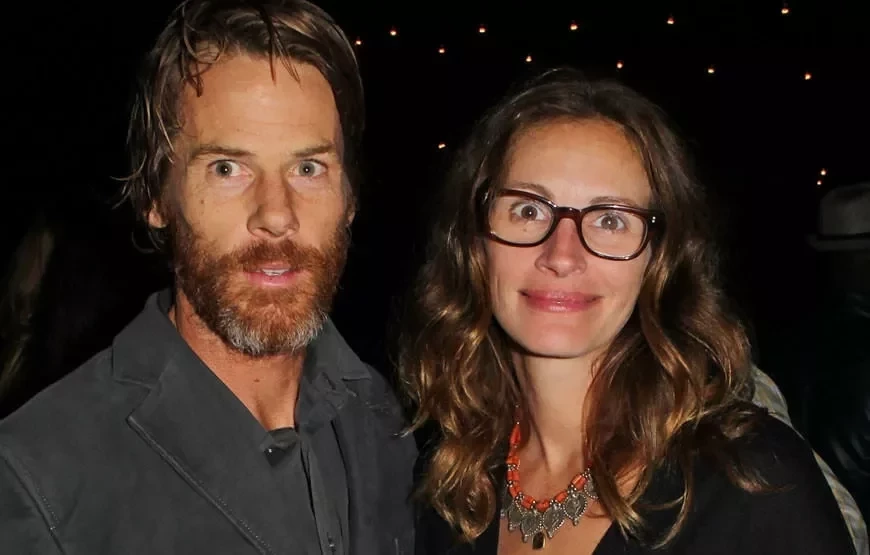 Saiba quem são os famosos que se casaram com seus fãs desconhecidos - imagem 25151