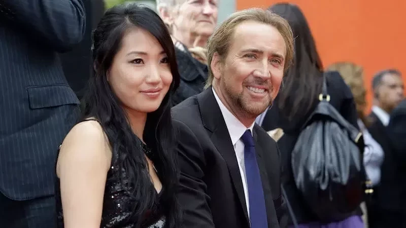 Saiba quem são os famosos que se casaram com seus fãs desconhecidos - imagem 25150