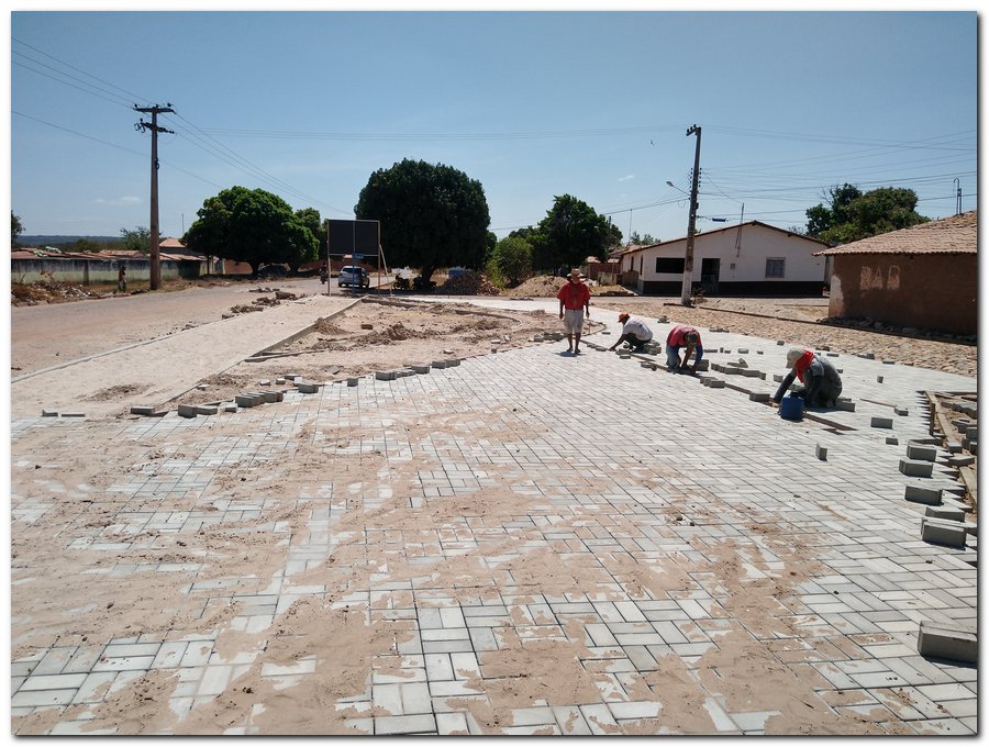 Prefeitura de Inhuma constrói Praça Pública no Bairro Sossego - Imagem 10