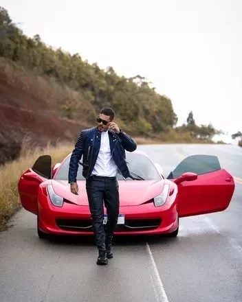 Carlinhos Maia compra Ferrari avaliada em mais de R$ 1,5 milhão; fotos - imagem 25566