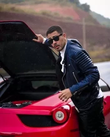 Carlinhos Maia compra Ferrari avaliada em mais de R$ 1,5 milhão; fotos - imagem 25567