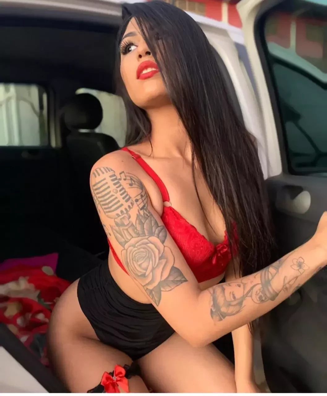 Confira 10 fotos da "Japa Cantora" de tirar o fôlego só de lingerie  - imagem 25885