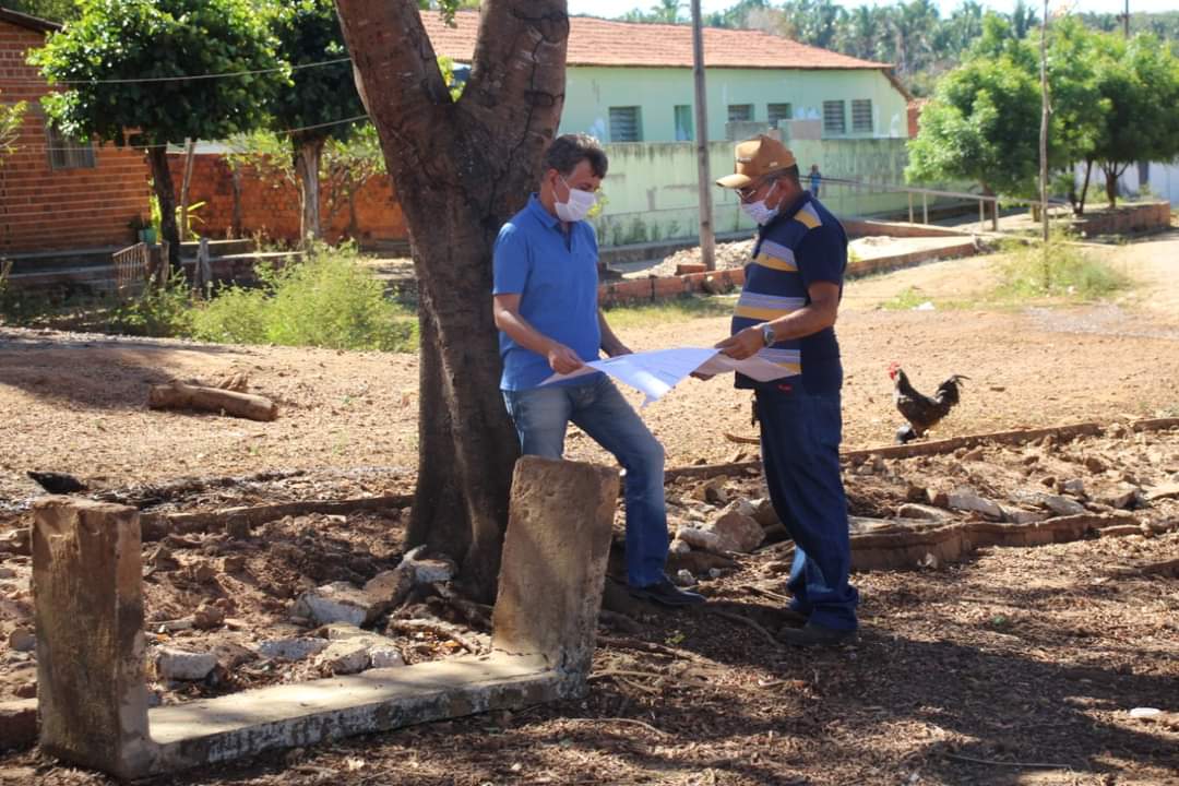 Prefeitura de Monsenhor Gil levando obras para comunidade Canafístula - Imagem 3