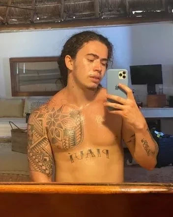 Whindersson Nunes exibe fotos de viagem ao México em hotel de luxo - imagem 27059