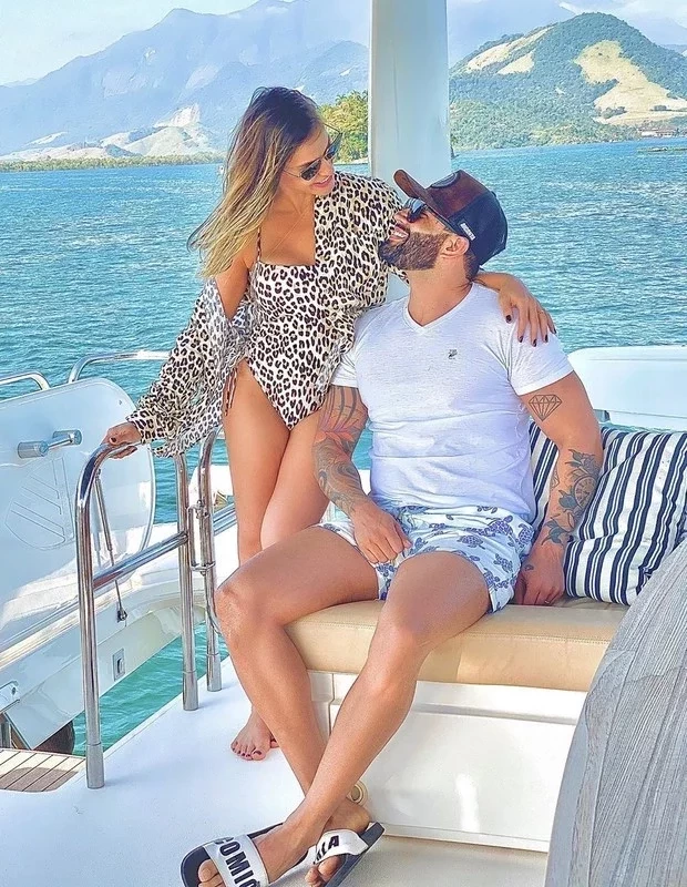 Puro luxo!Gusttavo Lima posta fotos em jatinho particular de R$ 180 mi - imagem 27116