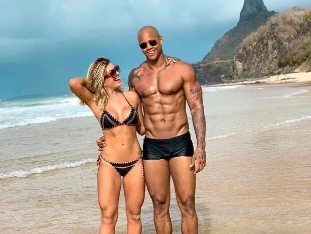 Volumosas! Veja as sungas de famosos que surpreenderam a internet - imagem 27245