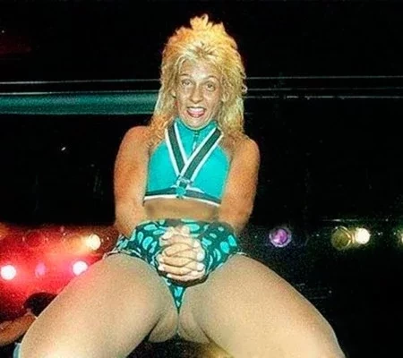 Fotos de Carla Perez no início da carreira vão te deixar chocados