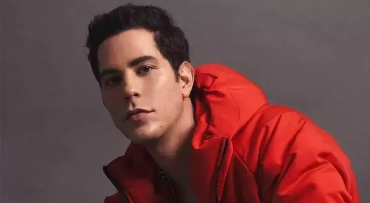 Veja os astros da televisão que são gays assumidos e pouca gente sabe  - imagem 26349