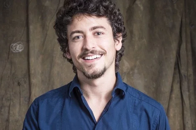 Veja os astros da televisão que são gays assumidos e pouca gente sabe  - imagem 26343