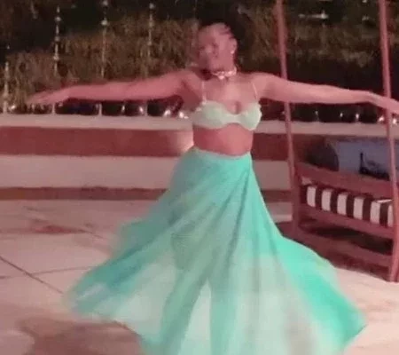 Iza passa o Réveillon dançando muito: 'Possuída por Ivete'