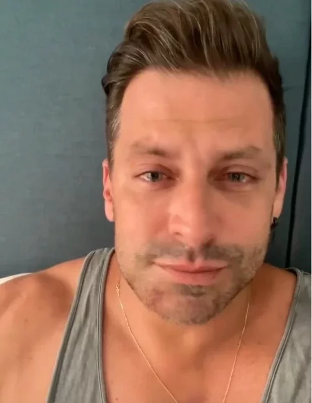 Henri Castelli cai no choro ao denunciar agressão grave em AL; fotos - imagem 31761