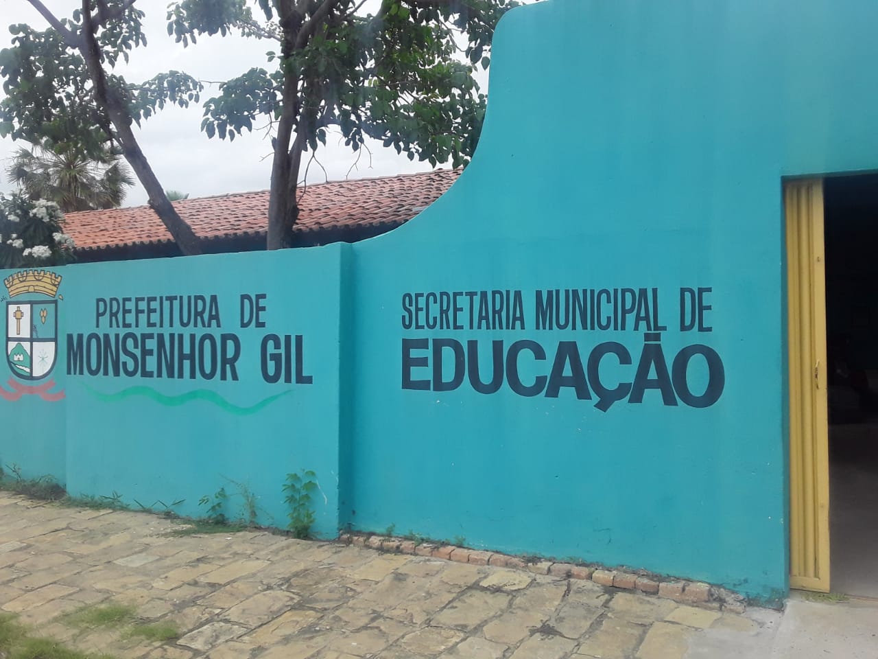 Prefeito João Luiz anuncia o retorno das aulas presenciais em Monsenhor Gil - Imagem 3