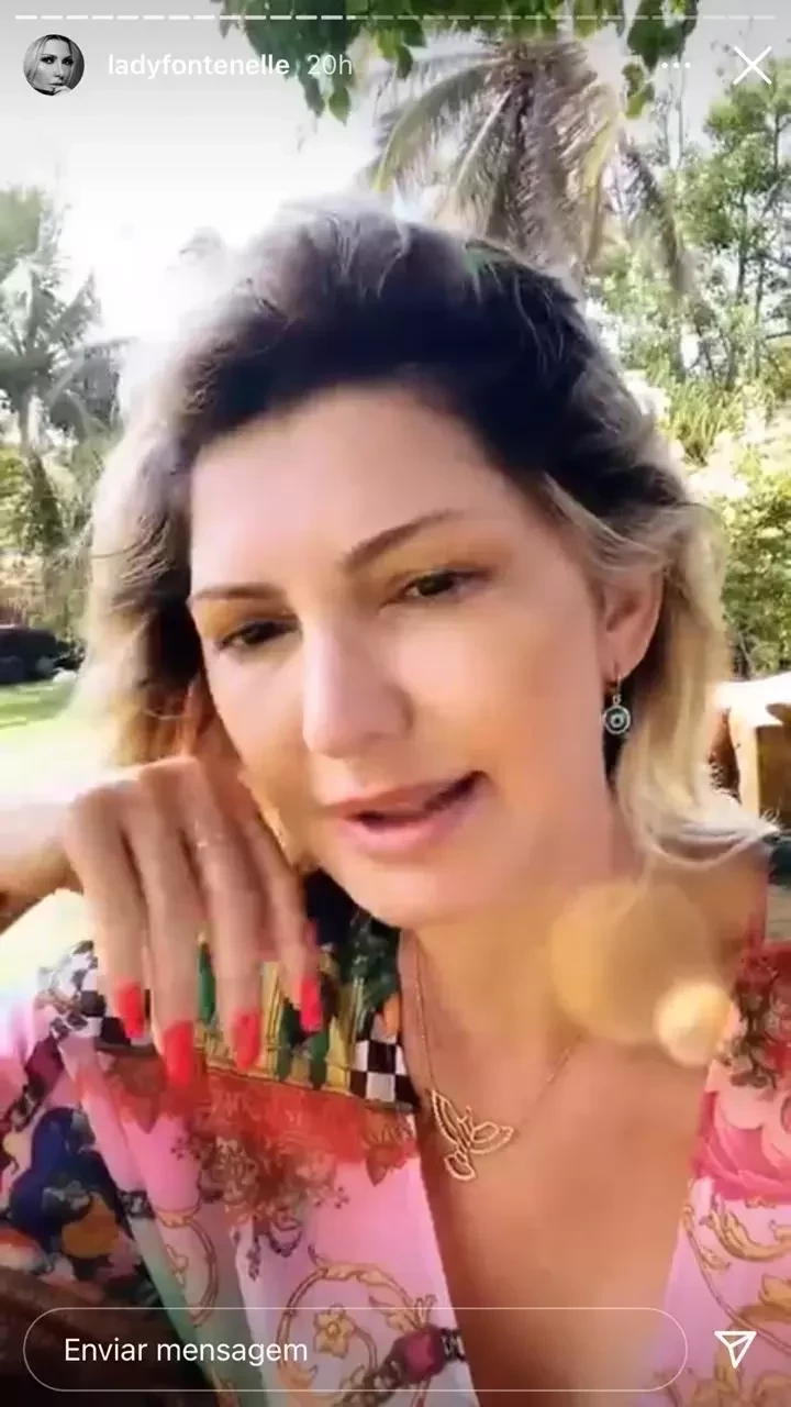 Com seios à mostra, Antônia Fontenelle posa sexy na Lagoa do Portinho - imagem 31816