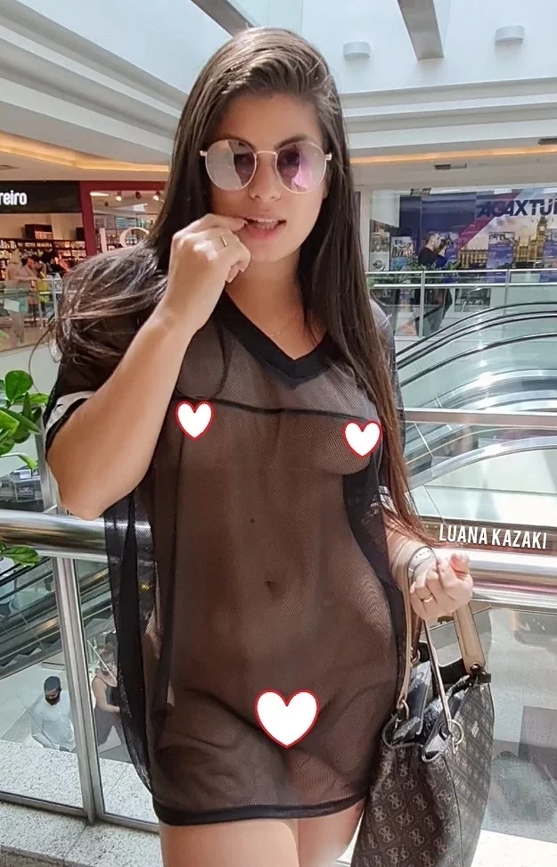 Atriz pornô fica nua em shopping, posta foto e causa alvoroço na web - imagem 31949