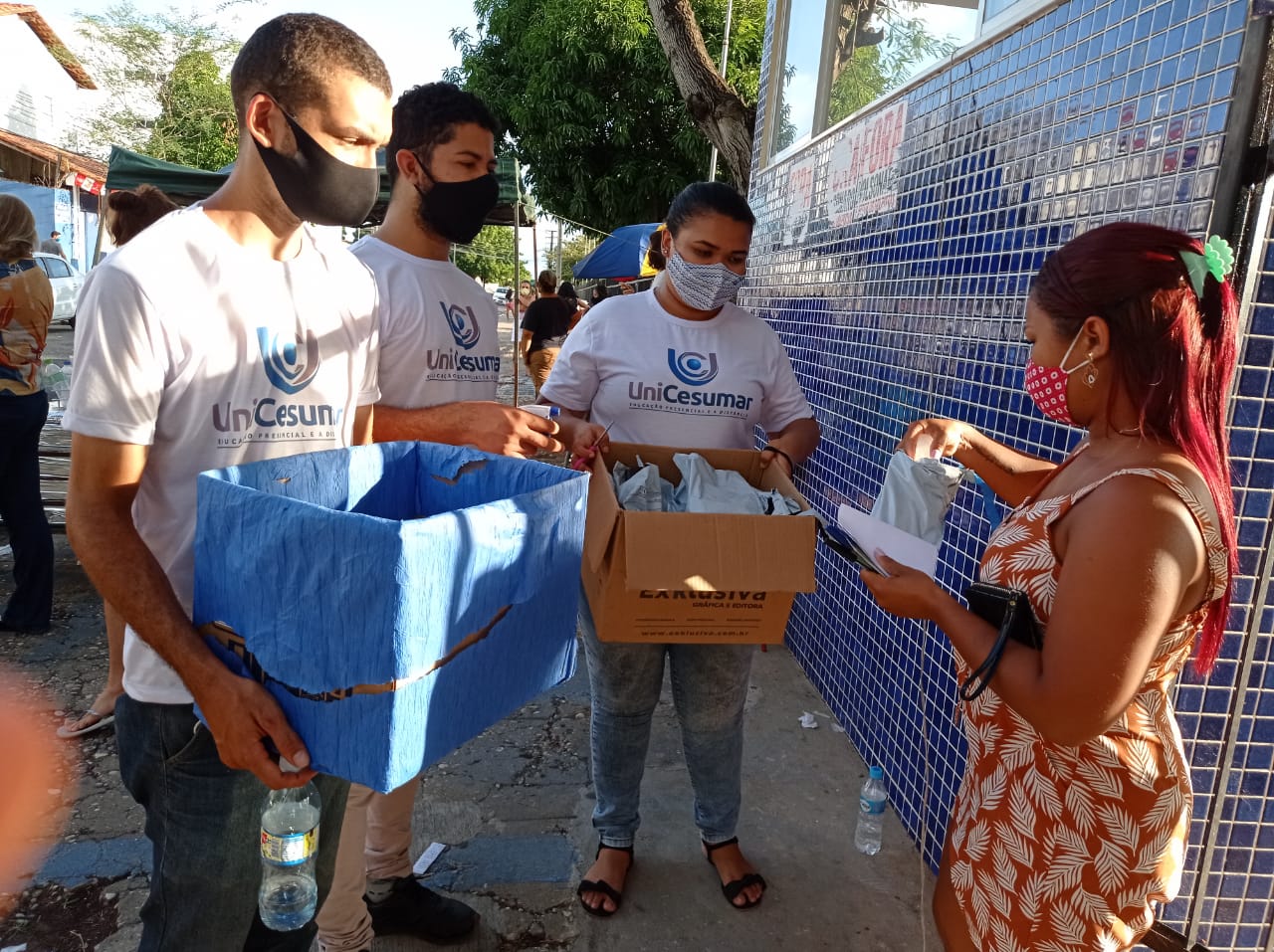 Estudantes e professores de Teresina recolhem lixo dos candidatos  de Enem   - Imagem 1