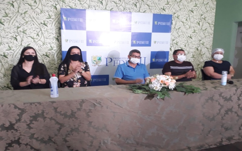 Município vacina os 05 primeiros profissionais da saúde contra a Covid-19 - Imagem 21