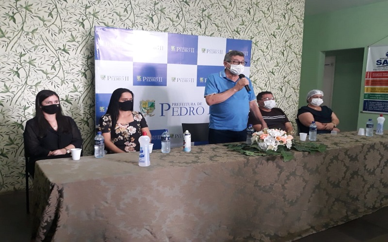 Município vacina os 05 primeiros profissionais da saúde contra a Covid-19 - Imagem 8