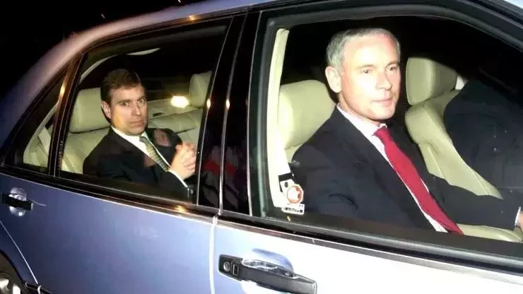 Relembre os maiores escândalos da realeza britânica - imagem 32452