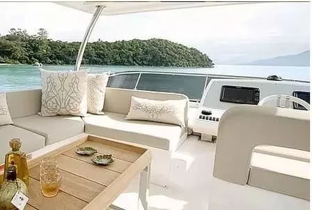 Conheça lancha de Bell Marques avaliada em R$ 7 mi; fã flagra passeio - imagem 32430