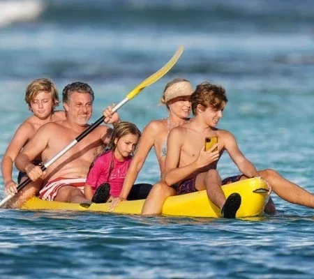 Angélica e Luciano Huck curtem férias em família no Caribe; fotos