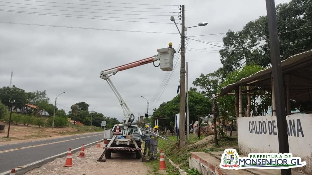Prefeito João Luiz agradece Equatorial pelo início das trocas de lâmpadas, agora de Led