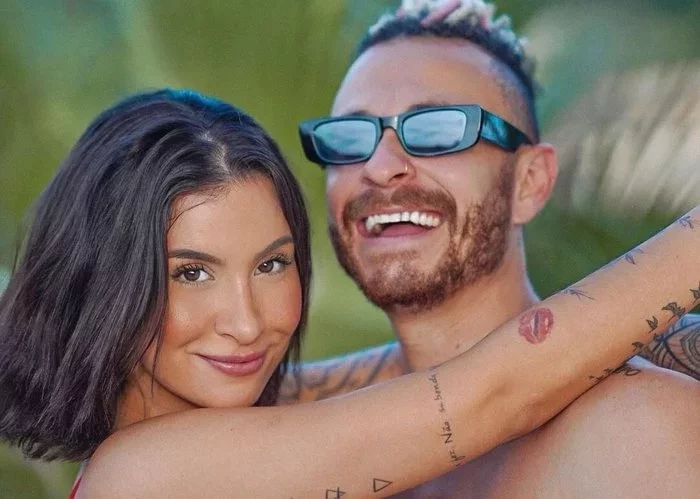 Casais de famosos que optaram por relacionamentos abertos