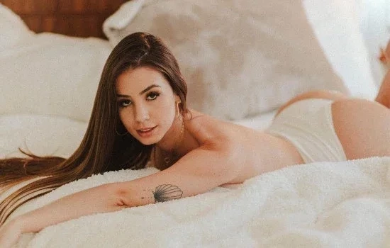 Whindersson Nunes curte fotos ousadas de Maria Lina no Instagram; confira