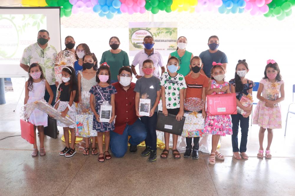 Alunos são premiados em Concurso de Desenhos e Redação em Agricolândia - Imagem 3