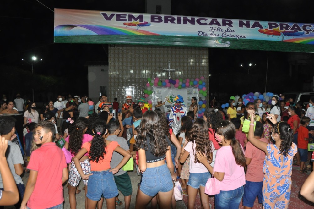 Prefeitura de Hugo Napoleão realiza festa em homenagem às crianças - Imagem 49