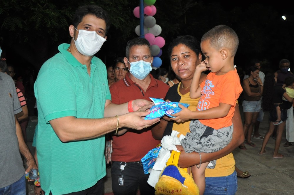Prefeitura de Hugo Napoleão realiza festa em homenagem às crianças - Imagem 42