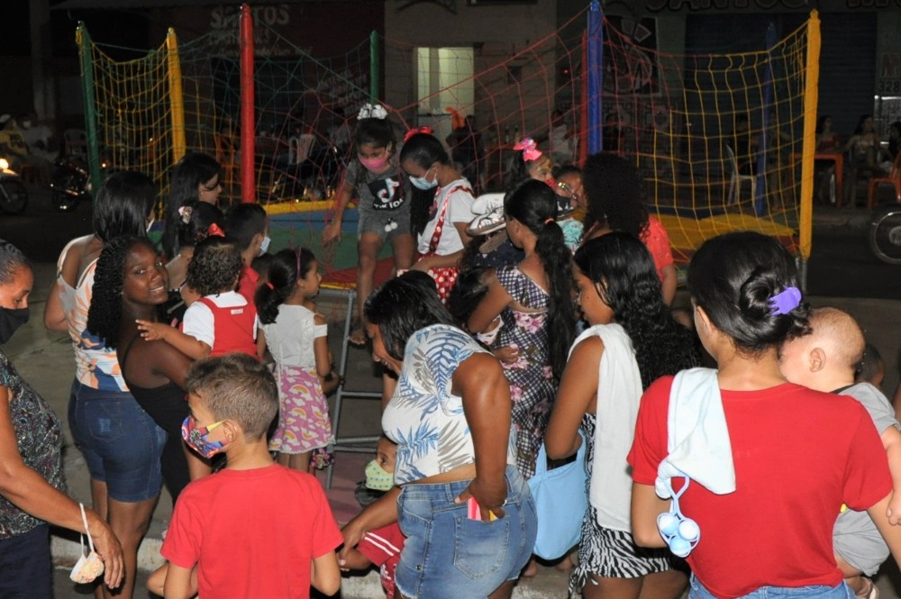 Prefeitura de Hugo Napoleão realiza festa em homenagem às crianças - Imagem 12