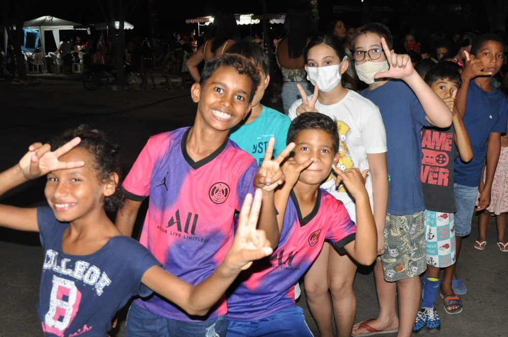 Prefeitura de Hugo Napoleão realiza festa em homenagem às crianças - Imagem 13