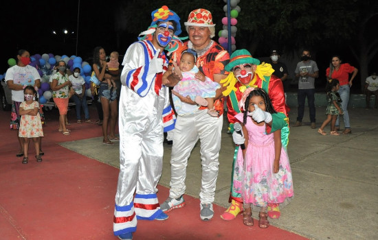 Prefeitura de Hugo Napoleão realiza festa em homenagem às crianças 