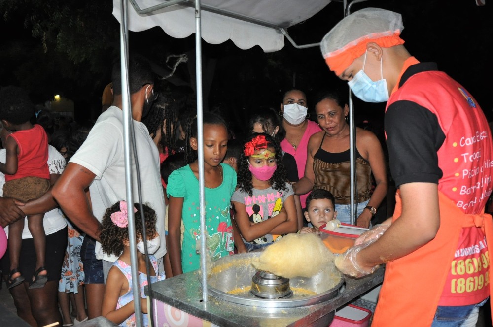 Prefeitura de Hugo Napoleão realiza festa em homenagem às crianças - Imagem 24