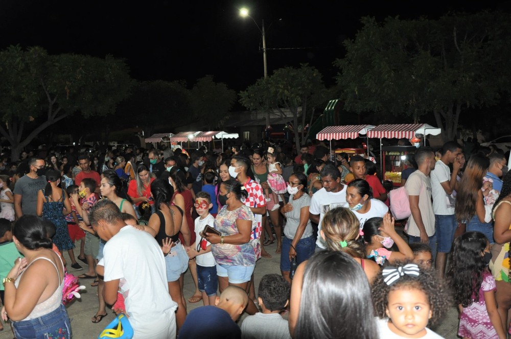 Prefeitura de Hugo Napoleão realiza festa em homenagem às crianças - Imagem 17