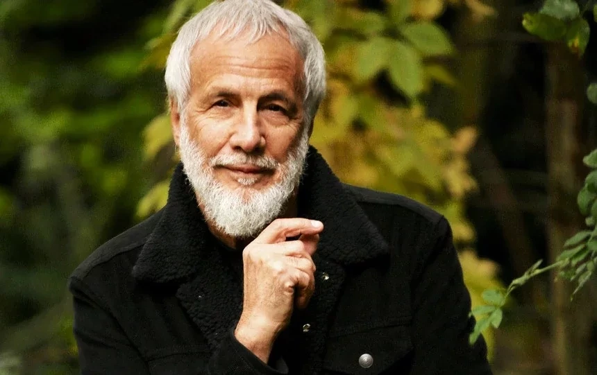 Cat Stevens muda seu nome