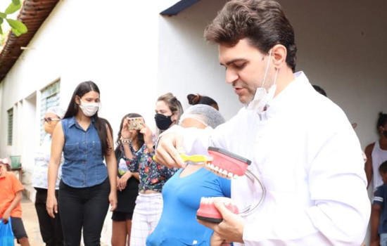 Equipe da Saúde Bucal de Valença realiza atividade na Creche Mãe Maria