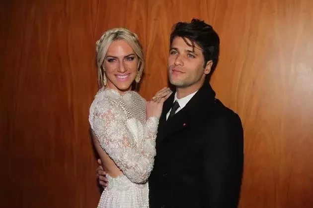 Flagra! 7 famosos que traíram e foram descobertos por seus companheiros - imagem 56700