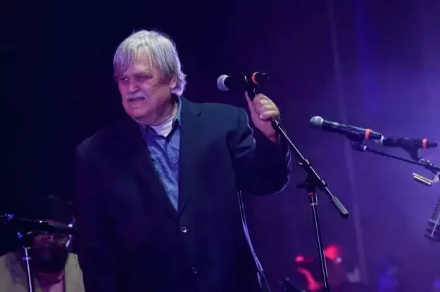 Bruce Hampton