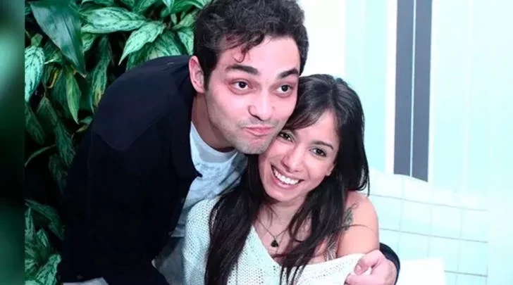 A fila anda rápido: relembre 15 namoros imperdíveis de Anitta - imagem 57147