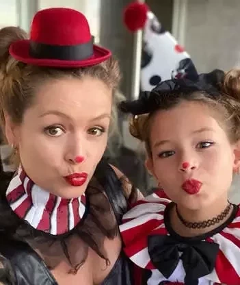 Bianca Castanho e Cecília